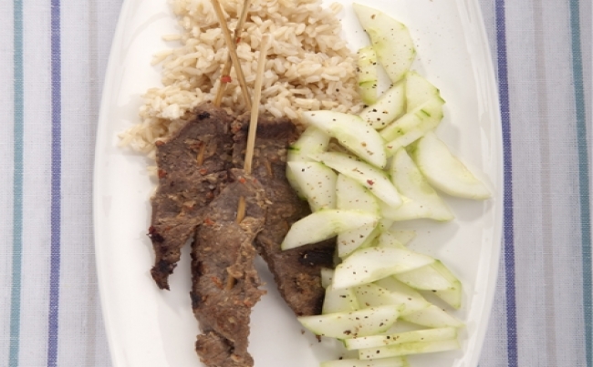 Satay de carne a la hierbaluisa